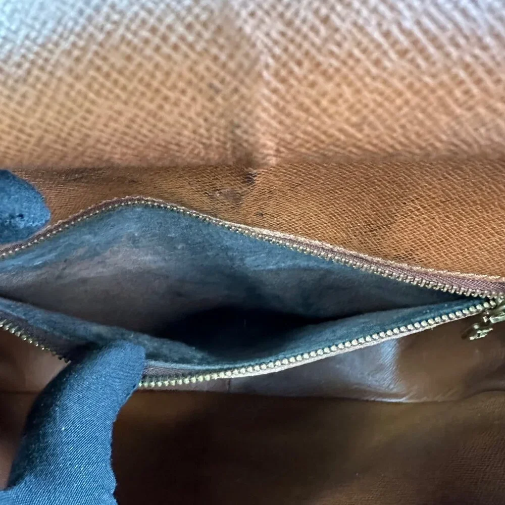 ❌SOLD❌Authentic Louis Vuitton Monogram Saint Cloud GM Crossbody Shoulder Bag - Picture 15 of 16